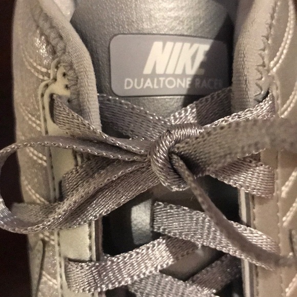 Brand new NIKE Ladies Silver Dualtone Racer - Picture 7 of 7